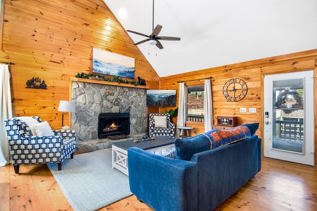 174 Seneca Way, Ellijay, GA 30540