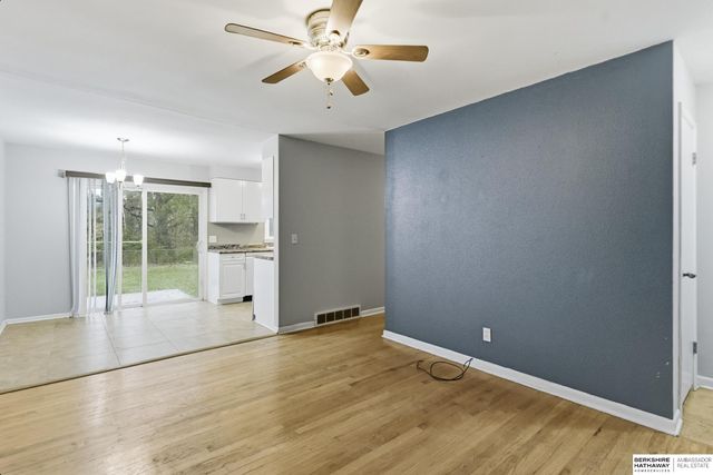 1428 Maenner Drive, Omaha, NE 68114