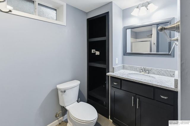 1428 Maenner Drive, Omaha, NE 68114