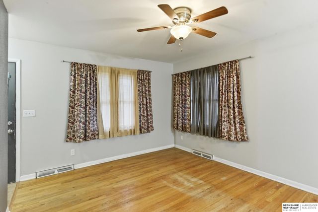 1428 Maenner Drive, Omaha, NE 68114