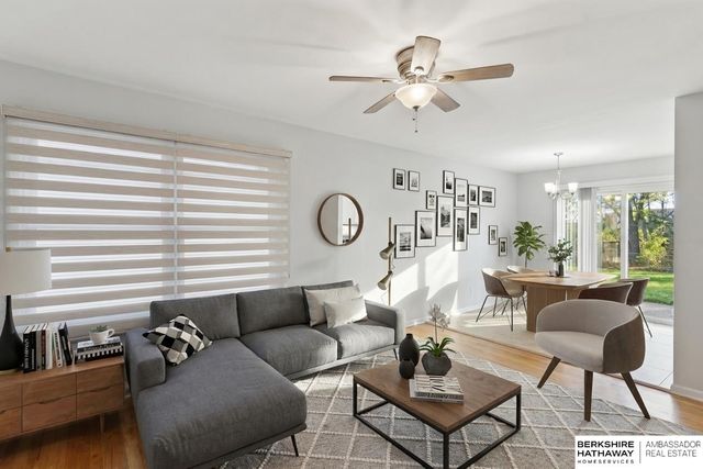 1428 Maenner Drive, Omaha, NE 68114