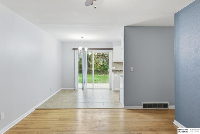 1428 Maenner Drive, Omaha, NE 68114