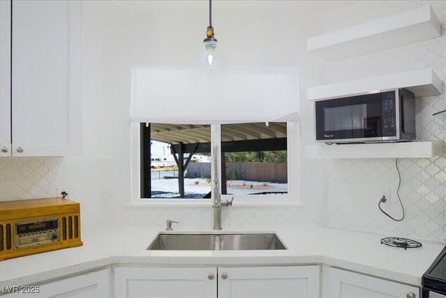 670 Cynthia Street, Pahrump, NV 89048