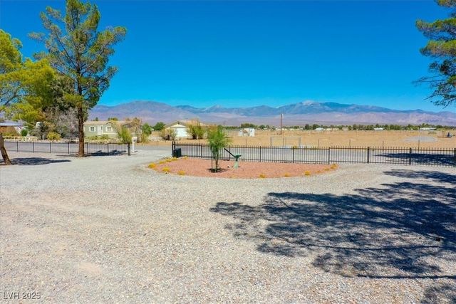 670 Cynthia Street, Pahrump, NV 89048