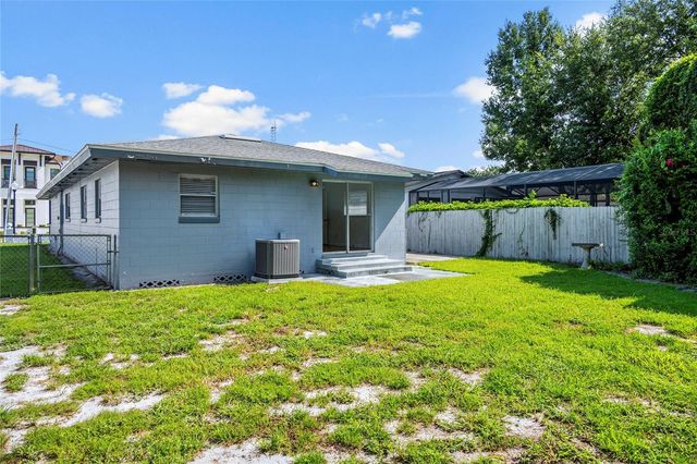 450 W CANTON AVENUE, Winter Park, FL 32789
