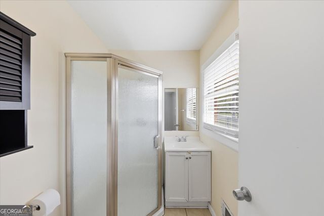 5179 Laurel Circle, Morrow, GA 30260