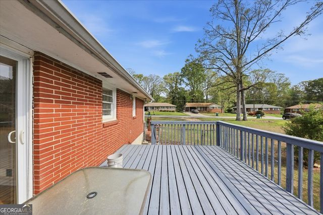 5179 Laurel Circle, Morrow, GA 30260