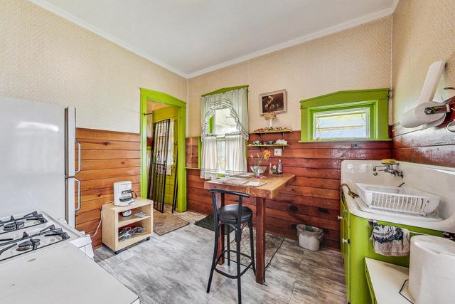 3428 East Avenue, Berwyn, IL 60402