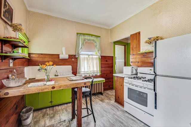 3428 East Avenue, Berwyn, IL 60402