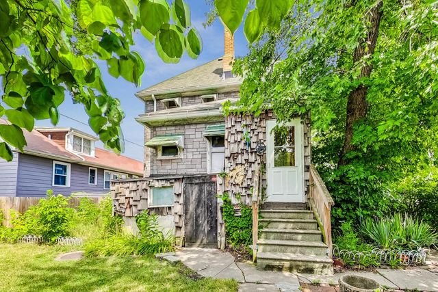 3428 East Avenue, Berwyn, IL 60402