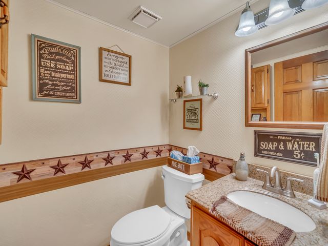 1112 Pheasant Trail, Carol Stream, IL 60188