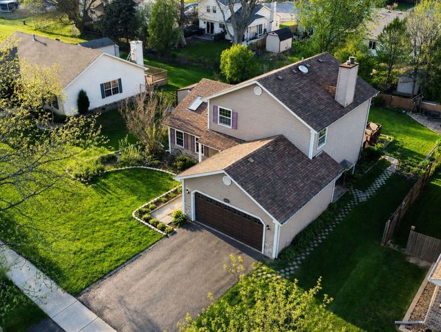 1112 Pheasant Trail, Carol Stream, IL 60188