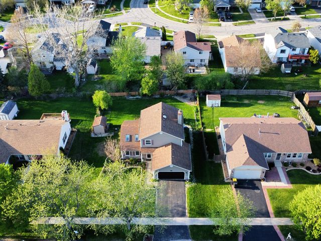1112 Pheasant Trail, Carol Stream, IL 60188