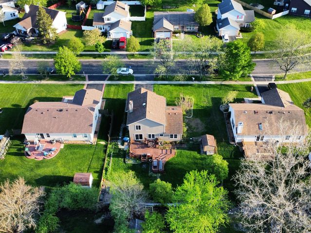 1112 Pheasant Trail, Carol Stream, IL 60188