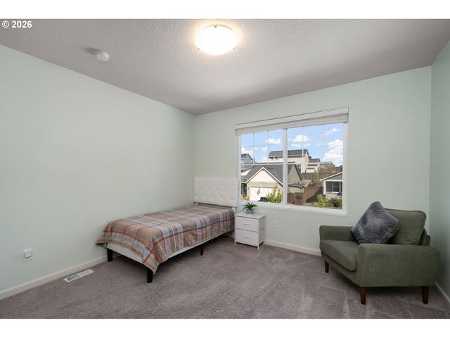 37594 KETA St, Sandy, OR 97055