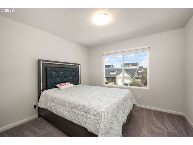 37594 KETA St, Sandy, OR 97055