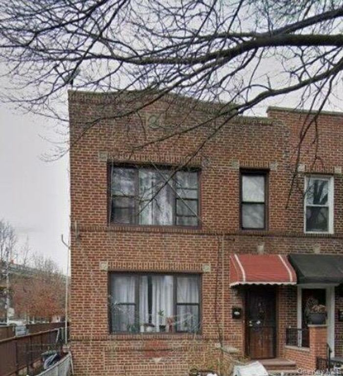 2464 Crescent Street, Astoria, NY 11102