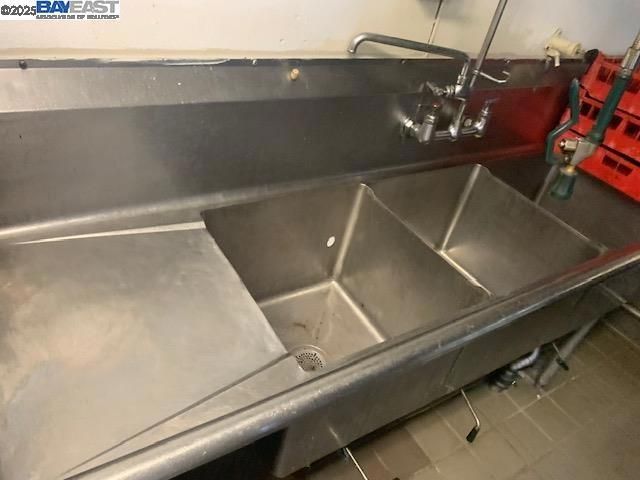 3829 Foothill Blvd, Oakland, CA 94601