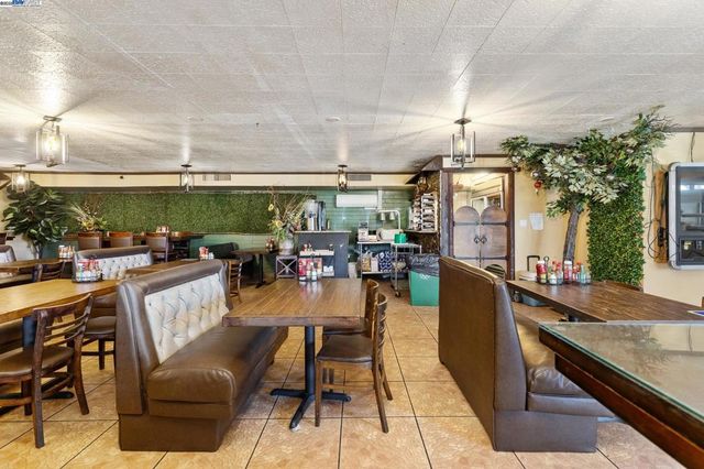 3829 Foothill Blvd, Oakland, CA 94601