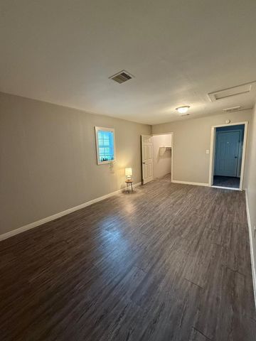 5743 Beldart Street, Houston, TX 77033