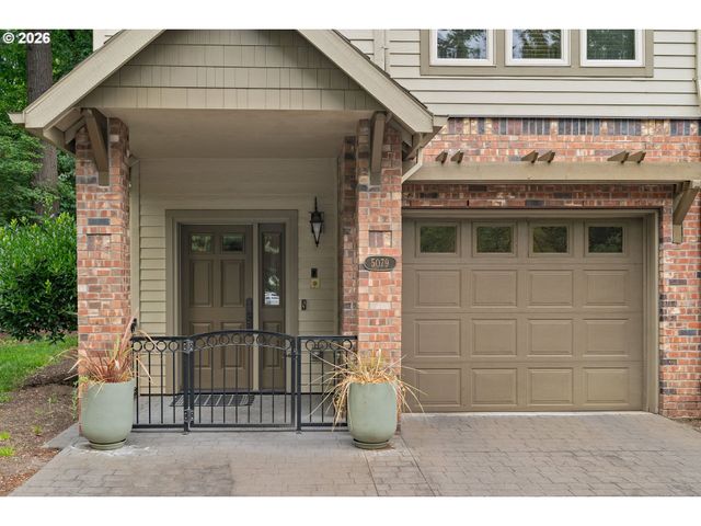 5079 W SUNSET Dr, Lake Oswego, OR 97035
