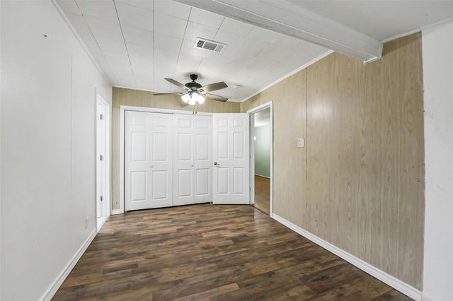 228 16th Avenue N, Texas City, TX 77590