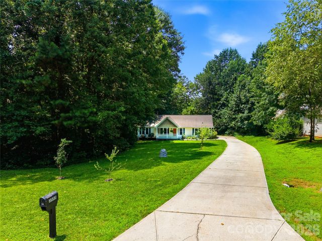 3555 Lake Bluff Drive, Sherrills Ford, NC 28673