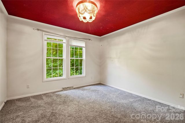 3555 Lake Bluff Drive, Sherrills Ford, NC 28673
