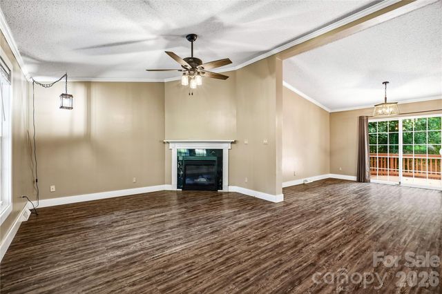 3555 Lake Bluff Drive, Sherrills Ford, NC 28673