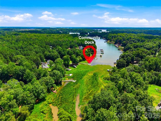 3555 Lake Bluff Drive, Sherrills Ford, NC 28673