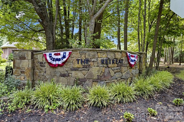 3555 Lake Bluff Drive, Sherrills Ford, NC 28673