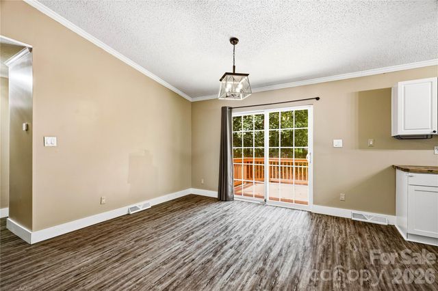 3555 Lake Bluff Drive, Sherrills Ford, NC 28673