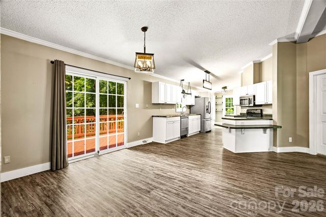 3555 Lake Bluff Drive, Sherrills Ford, NC 28673