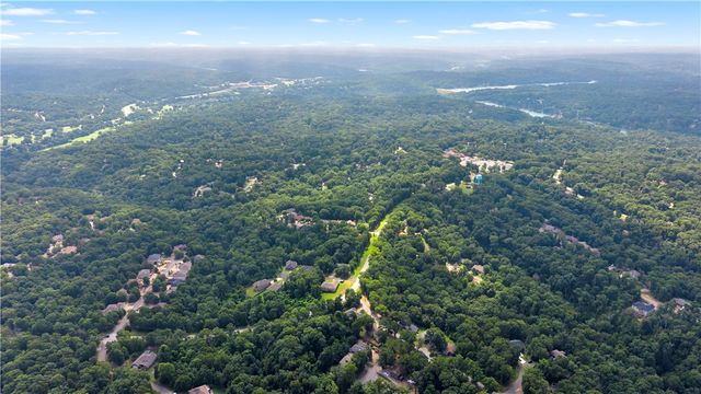 4 Enfield Drive, Bella Vista, AR 72715