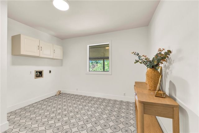 4 Enfield Drive, Bella Vista, AR 72715