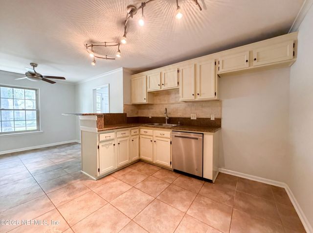 550 REMINGTON FOREST Drive, St. Johns, FL 32259