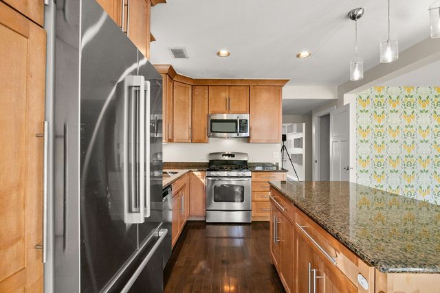 1527 Elmwood Avenue, Berwyn, IL 60402