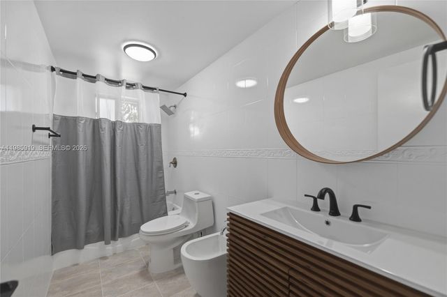 5251 SW 6th St, Miami, FL 33134