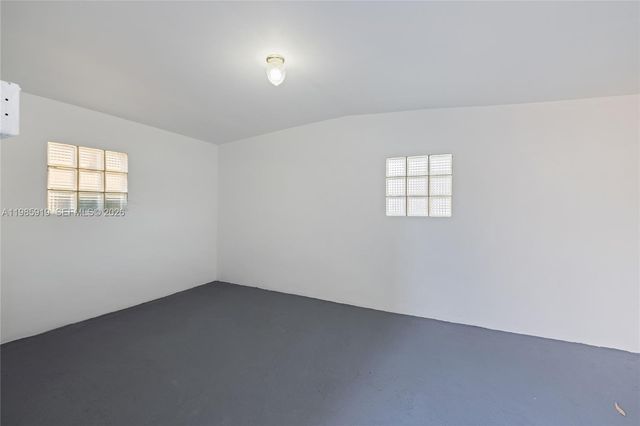 5251 SW 6th St, Miami, FL 33134