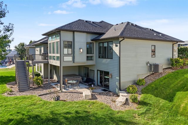 2408 NW Springbrooke Drive, Grimes, IA 50111