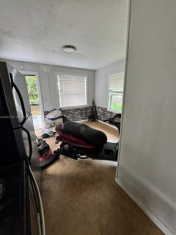 1133 NW 79th Terrace, Miami, FL 33150