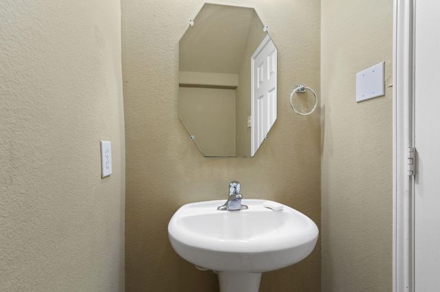 17011 Mariners Bay Drive, Houston, TX 77095