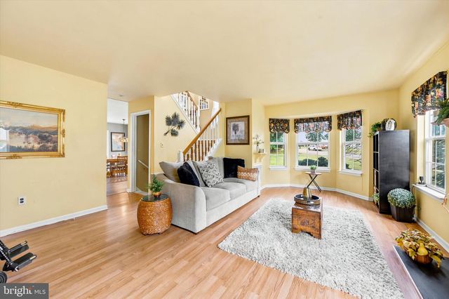 614 WOODGATE LN, Aston, PA 19014