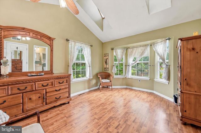 614 WOODGATE LN, Aston, PA 19014