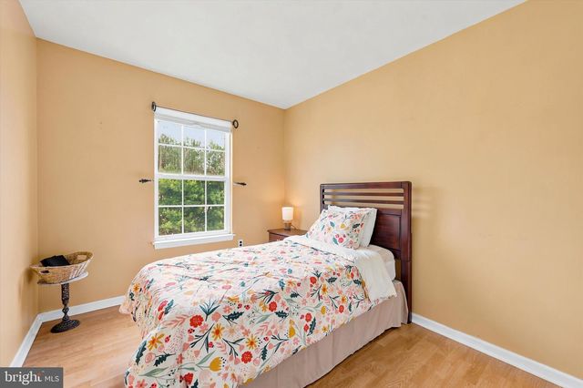 614 WOODGATE LN, Aston, PA 19014
