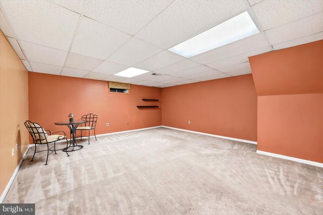 614 WOODGATE LN, Aston, PA 19014