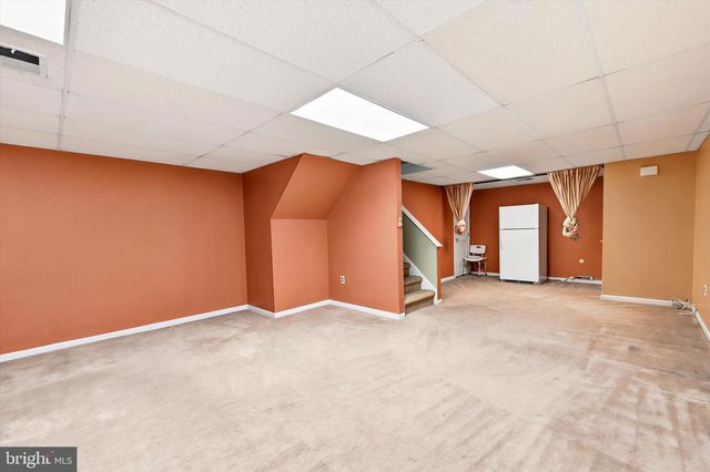 614 WOODGATE LN, Aston, PA 19014