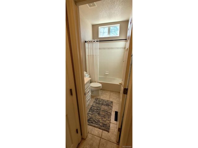 13734 W 61st Cir, Arvada, CO 80004