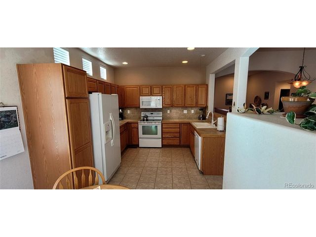 13734 W 61st Cir, Arvada, CO 80004