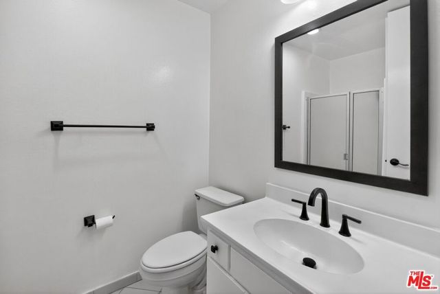 5900 Canterbury Drive B217, Culver City, CA 90230